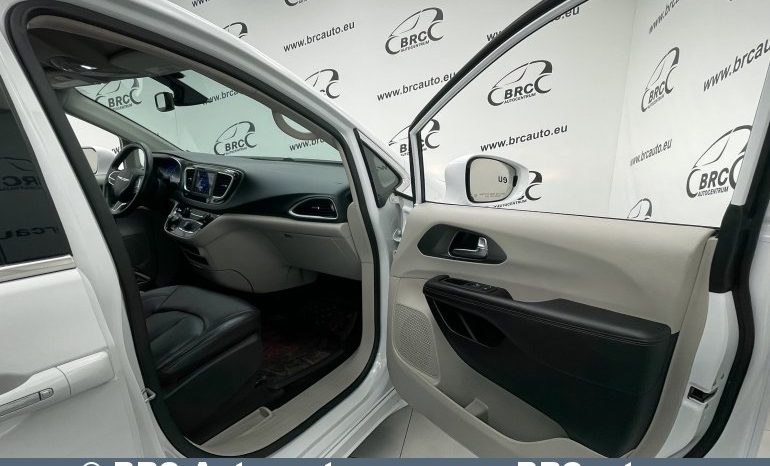 Chrysler Pacifica 3.6i Automatas 2020 full