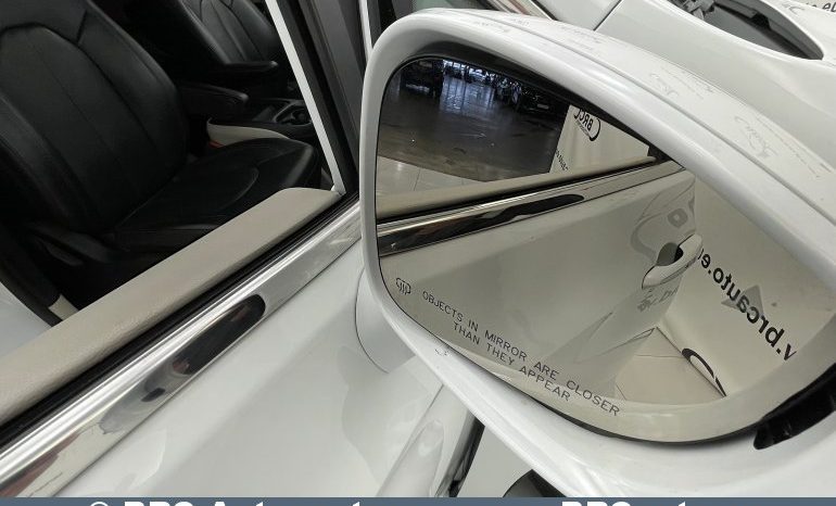 Chrysler Pacifica 3.6i Automatas 2020 full
