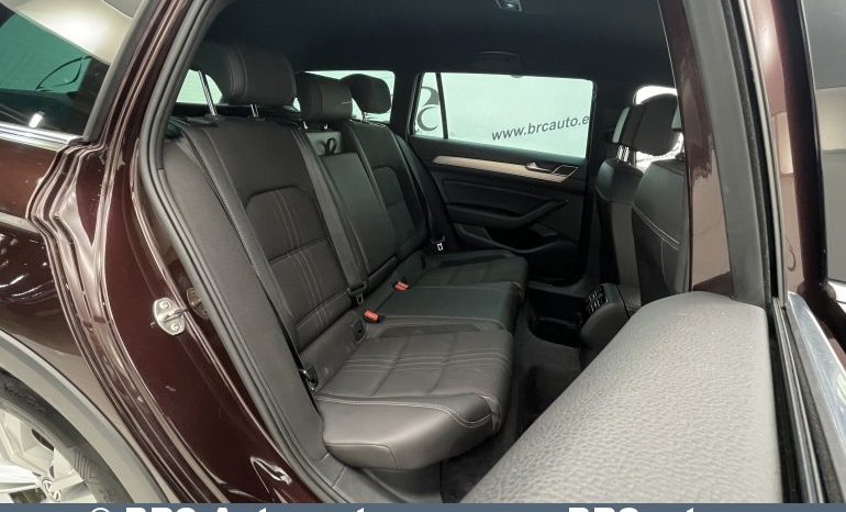 Volkswagen Passat Alltrack 2.0 TDI 4Motion Automatas 2018 full