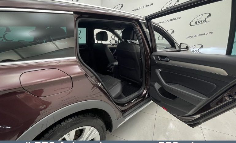 Volkswagen Passat Alltrack 2.0 TDI 4Motion Automatas 2018 full