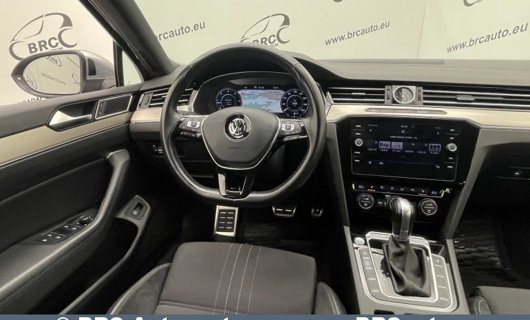 Volkswagen Passat Alltrack 2.0 TDI 4Motion Automatas 2018 full