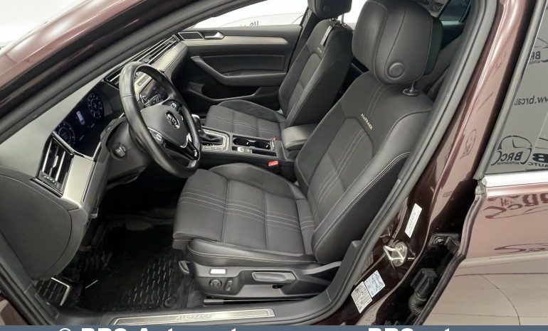 Volkswagen Passat Alltrack 2.0 TDI 4Motion Automatas 2018 full