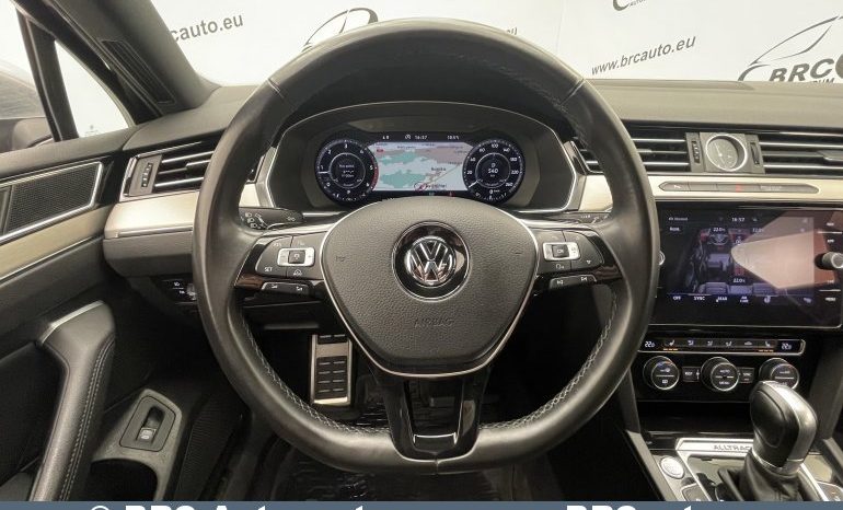Volkswagen Passat Alltrack 2.0 TDI 4Motion Automatas 2018 full
