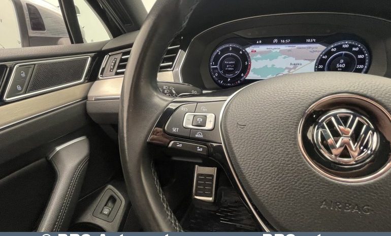 Volkswagen Passat Alltrack 2.0 TDI 4Motion Automatas 2018 full