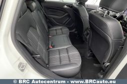 Mercedes-Benz B 180 Automatas 2012 full