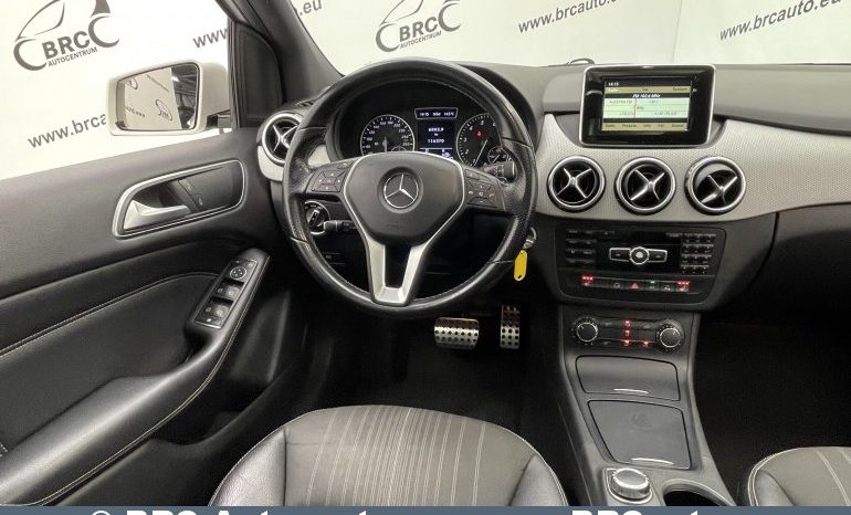 Mercedes-Benz B 180 Automatas 2012 full
