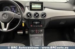Mercedes-Benz B 180 Automatas 2012 full