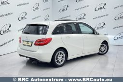 Mercedes-Benz B 180 Automatas 2012 full