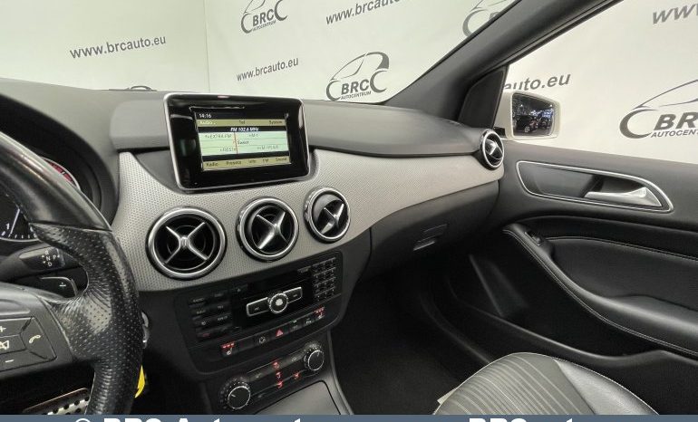 Mercedes-Benz B 180 Automatas 2012 full