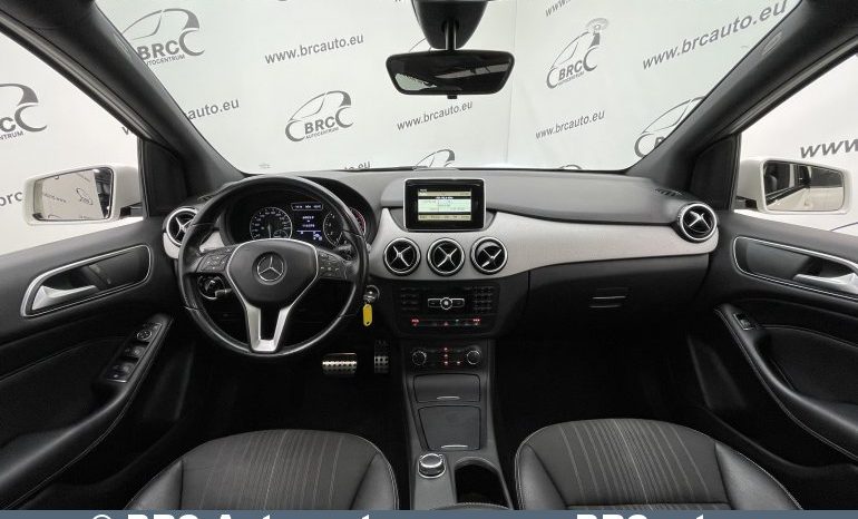 Mercedes-Benz B 180 Automatas 2012 full