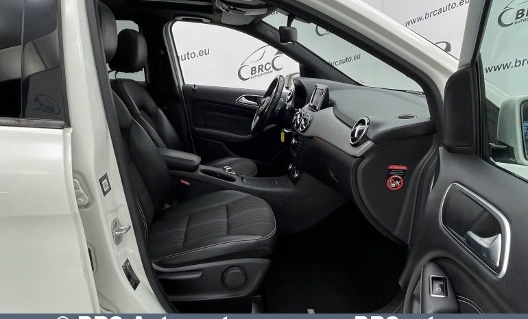 Mercedes-Benz B 180 Automatas 2012 full