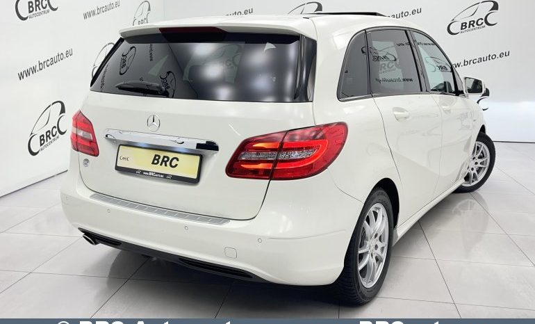 Mercedes-Benz B 180 Automatas 2012 full