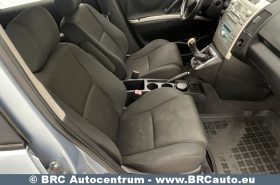 Toyota Corolla Verso 2.0 D-4D Linea Sol 2005