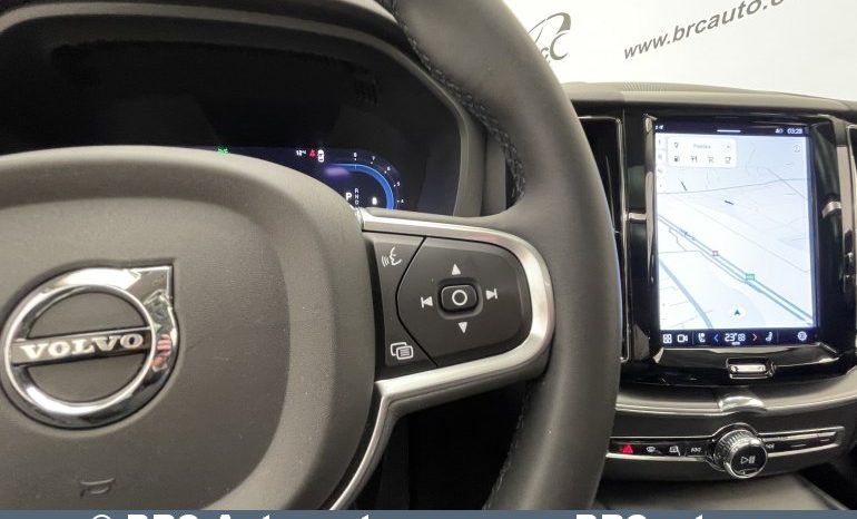 Volvo XC 60 AWD Automatas 2022 full