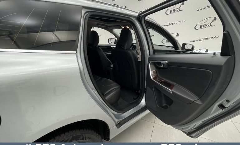 Volvo XC 60 D5 AWD Automatas 2017 full