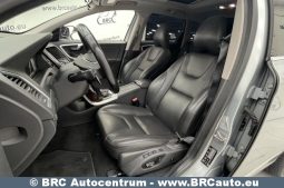 Volvo XC 60 D5 AWD Automatas 2017 full