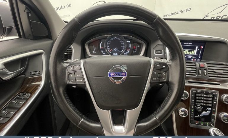 Volvo XC 60 D5 AWD Automatas 2017 full