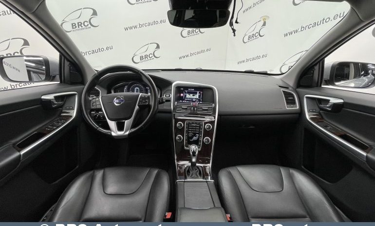 Volvo XC 60 D5 AWD Automatas 2017 full