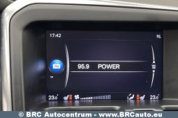 Volvo XC 60 D5 AWD Automatas 2017 full