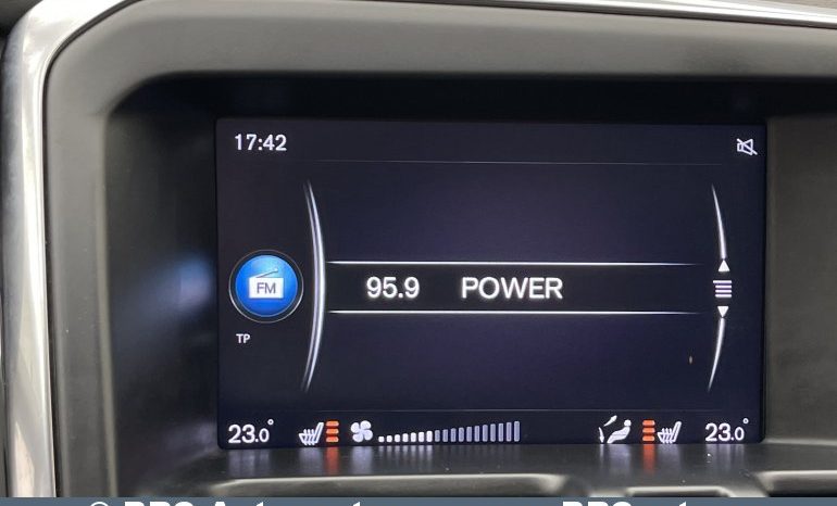 Volvo XC 60 D5 AWD Automatas 2017 full