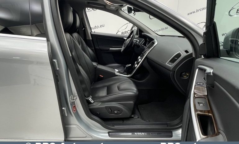 Volvo XC 60 D5 AWD Automatas 2017 full