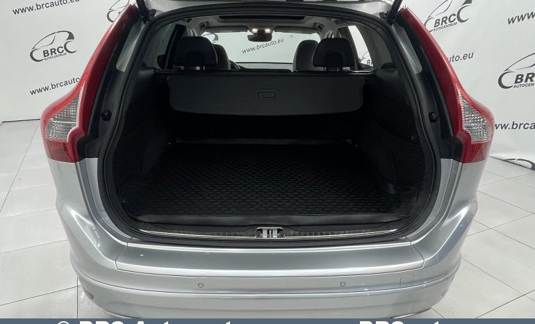 Volvo XC 60 T5 Automatas 2017 full