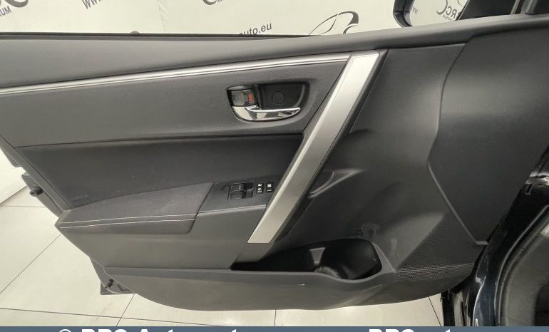 Toyota Corolla 1.6 Valvematic Active M 2016 full
