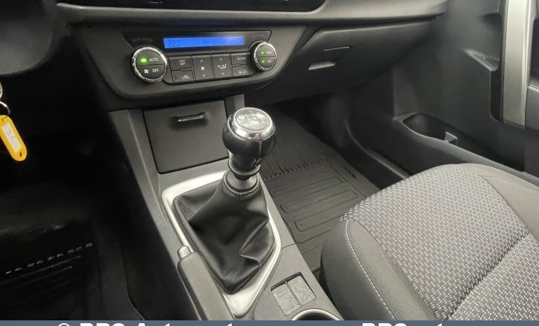 Toyota Corolla 1.6 Valvematic Active M 2016 full