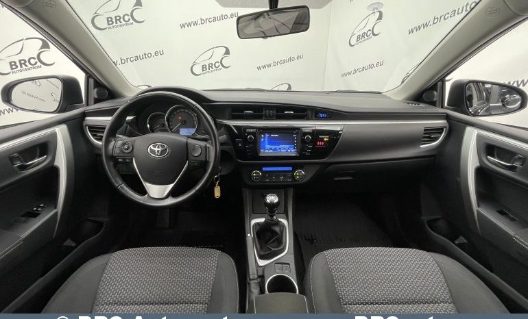 Toyota Corolla 1.6 Valvematic Active M 2016 full