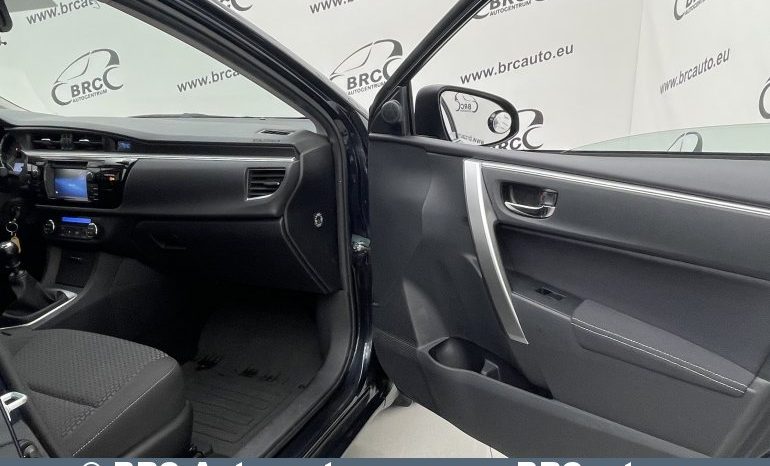 Toyota Corolla 1.6 Valvematic Active M 2016 full