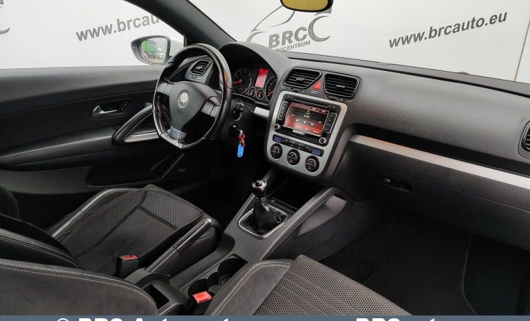 Volkswagen Scirocco 2.0 TSI 2008 full