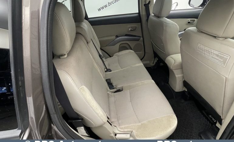 Mitsubishi Outlander 2WD Automatas 2011 full