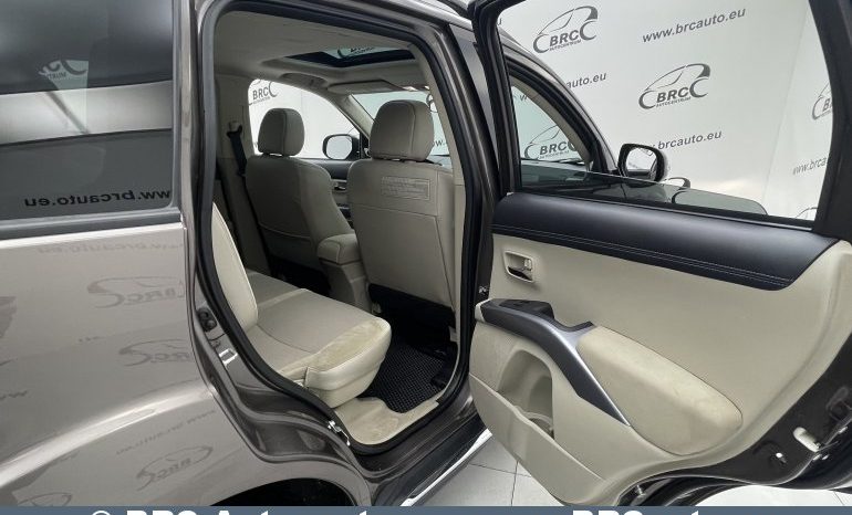 Mitsubishi Outlander 2WD Automatas 2011 full