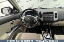 Mitsubishi Outlander 2WD Automatas 2011 full
