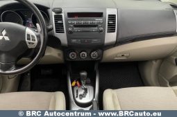 Mitsubishi Outlander 2WD Automatas 2011 full