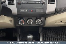 Mitsubishi Outlander 2WD Automatas 2011 full