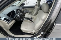 Mitsubishi Outlander 2WD Automatas 2011 full