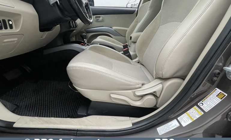Mitsubishi Outlander 2WD Automatas 2011 full