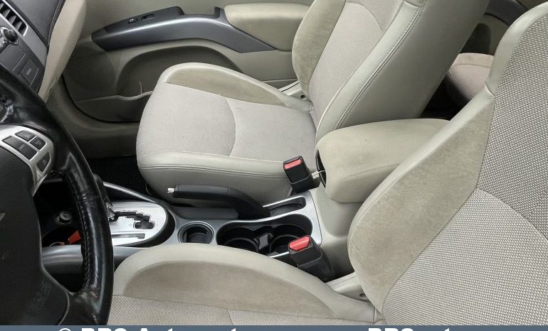 Mitsubishi Outlander 2WD Automatas 2011 full