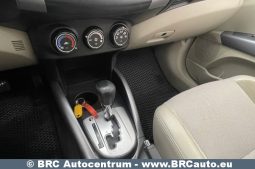 Mitsubishi Outlander 2WD Automatas 2011 full