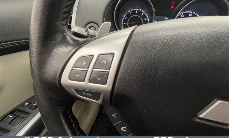 Mitsubishi Outlander 2WD Automatas 2011 full