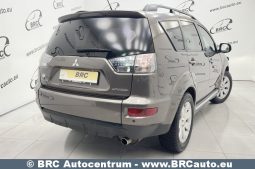 Mitsubishi Outlander 2WD Automatas 2011 full