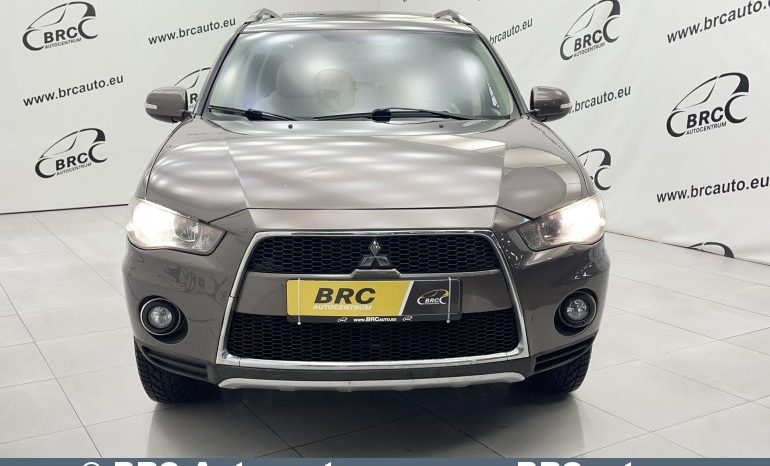Mitsubishi Outlander 2WD Automatas 2011 full