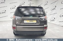 Mitsubishi Outlander 2WD Automatas 2011 full