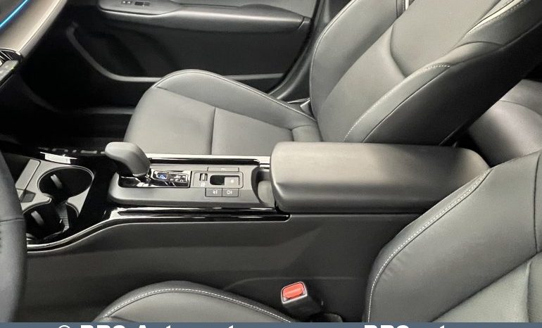 Toyota Prius Plug-in Hybrid AWD Automatas 2024 full