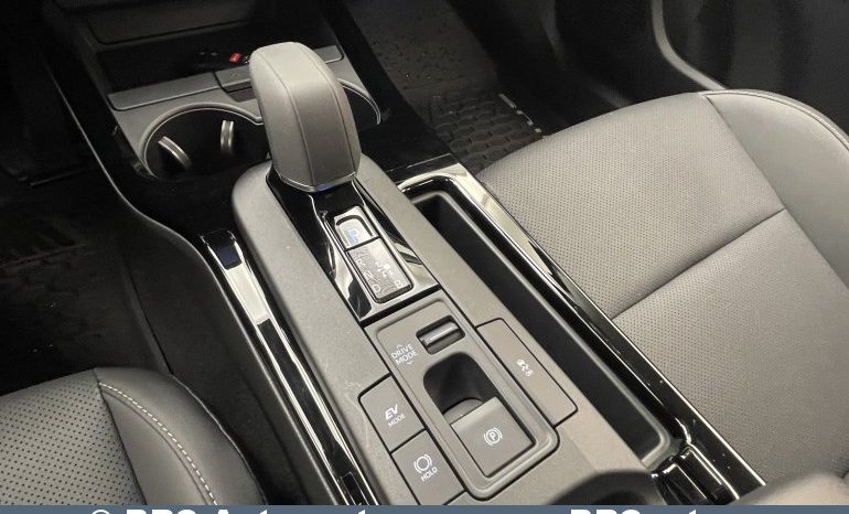 Toyota Prius Plug-in Hybrid AWD Automatas 2024 full