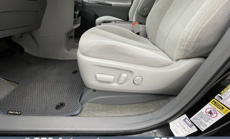 Toyota Sienna LE 3.5 Automatas 2014 full