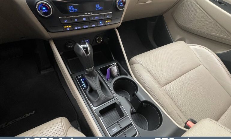 Hyundai Tucson 1.6 T-GDI Automatas 2016 full