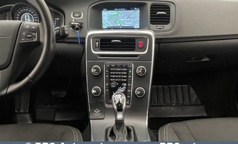 Volvo V60 2.0 D3 Automatas 2016 full