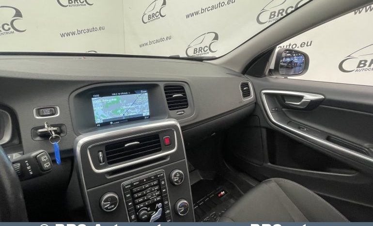Volvo V60 2.0 D3 Automatas 2016 full